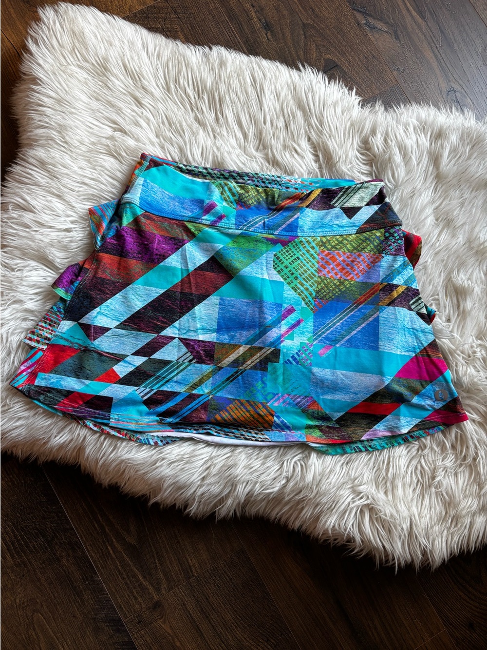 Dona Jo Vibrant Multicolor Abstract Print Women’s Skort